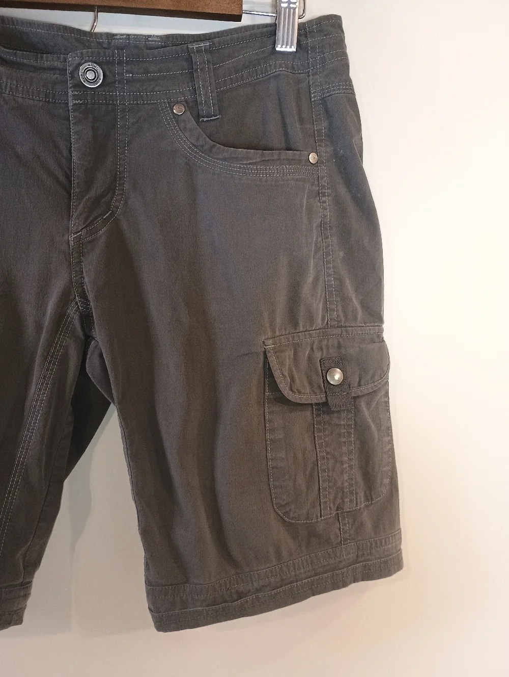 Kuhl Women's Casual Cargo Shorts in Dark Gray - Picture 4 of 14